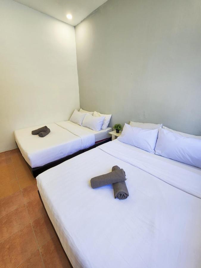 Gurney Coast Guest House By Sky Hive George Town  Kültér fotó