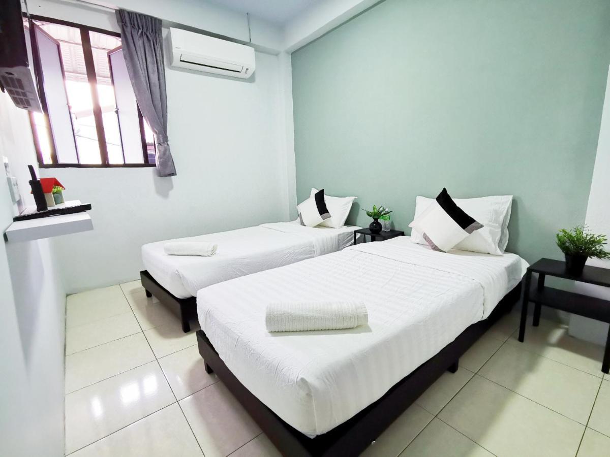 Gurney Coast Guest House By Sky Hive George Town  Kültér fotó