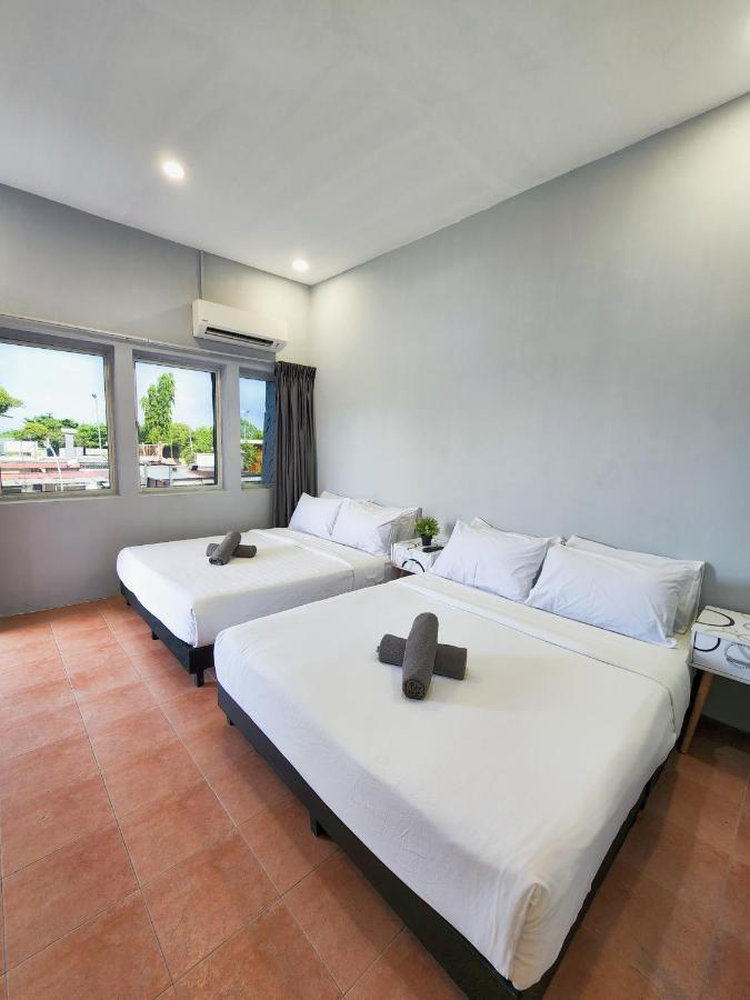 Gurney Coast Guest House By Sky Hive George Town  Kültér fotó